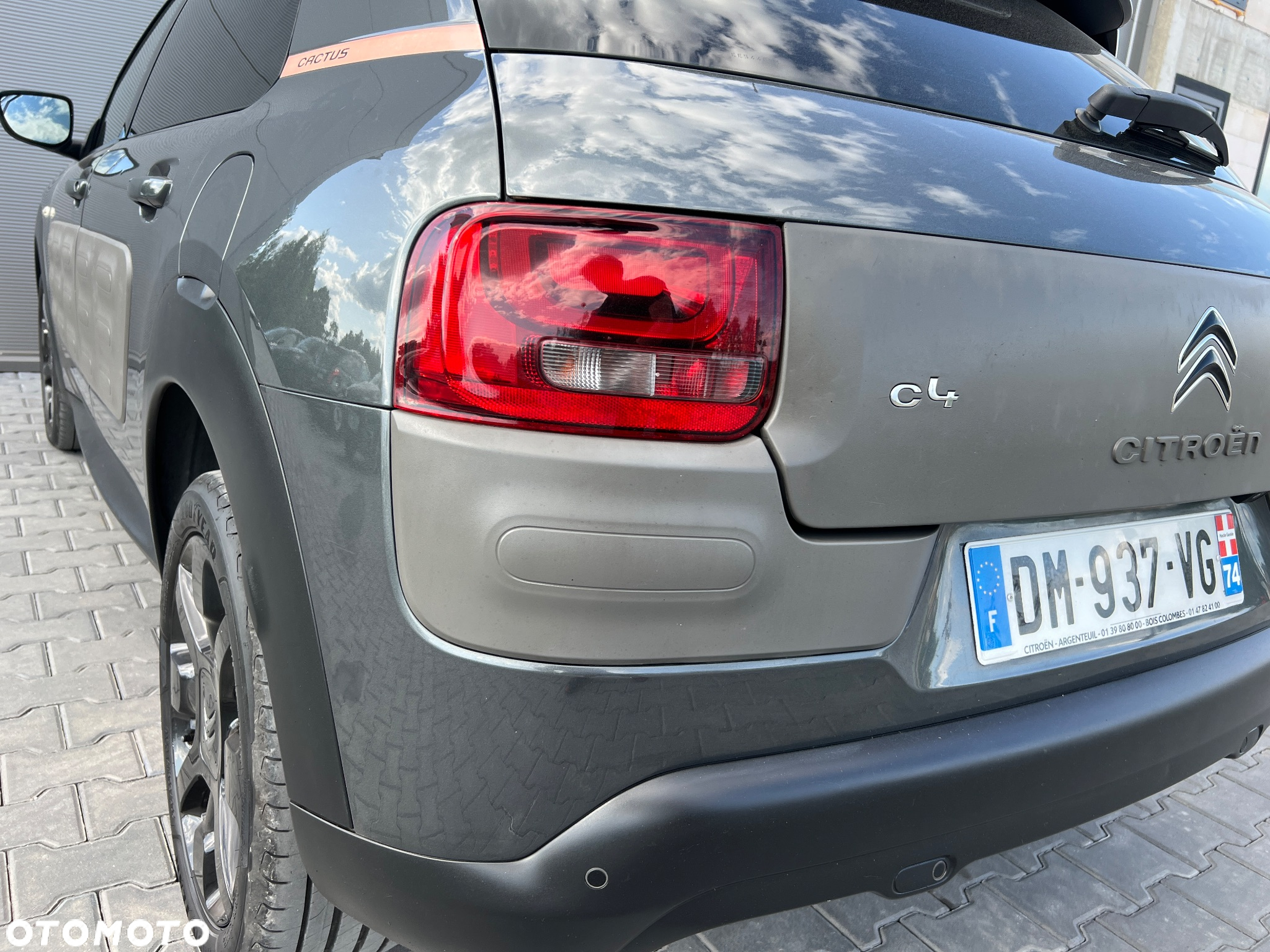 Citroën C4 Cactus 1.2 PureTech Shine Edition S&S - 13