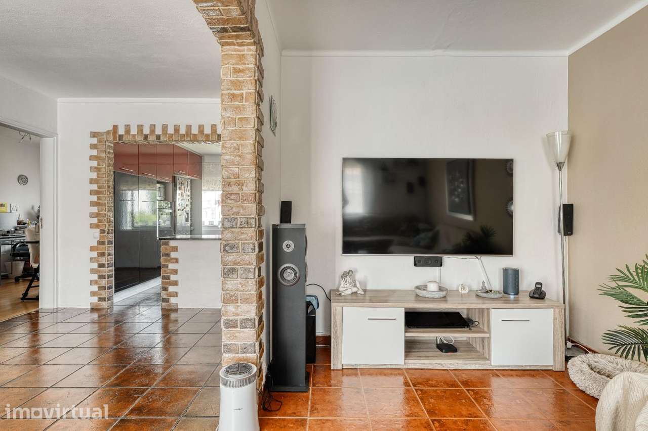 Apartamento T3+1 com Sótão em Mira Sintra, Agualva-Cacém - Grande imagem: 4/23