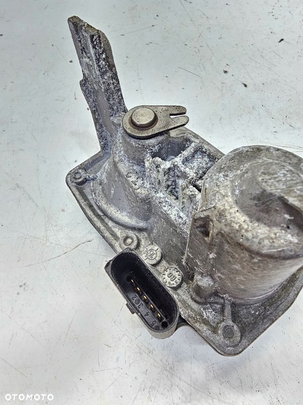PRZEPUSTNICA WYDECHU AUDI A6 C8 A7 Q5 FY A4 B9 A5 8W 3Q0253691J - 2