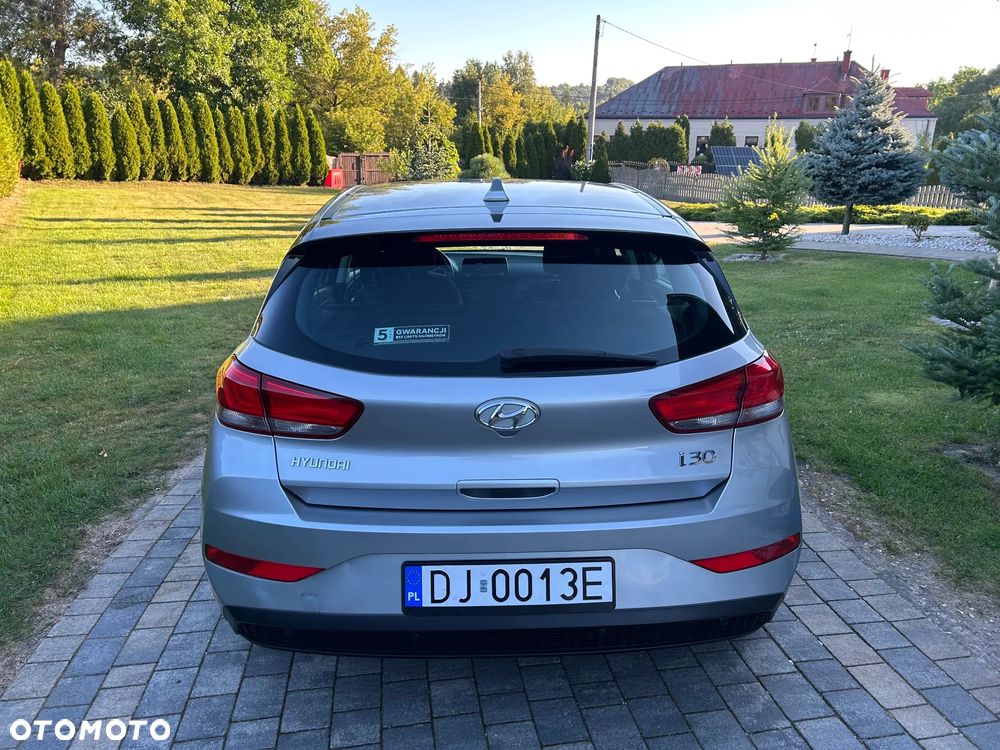 Hyundai i30 1.5 DPI Modern - 23