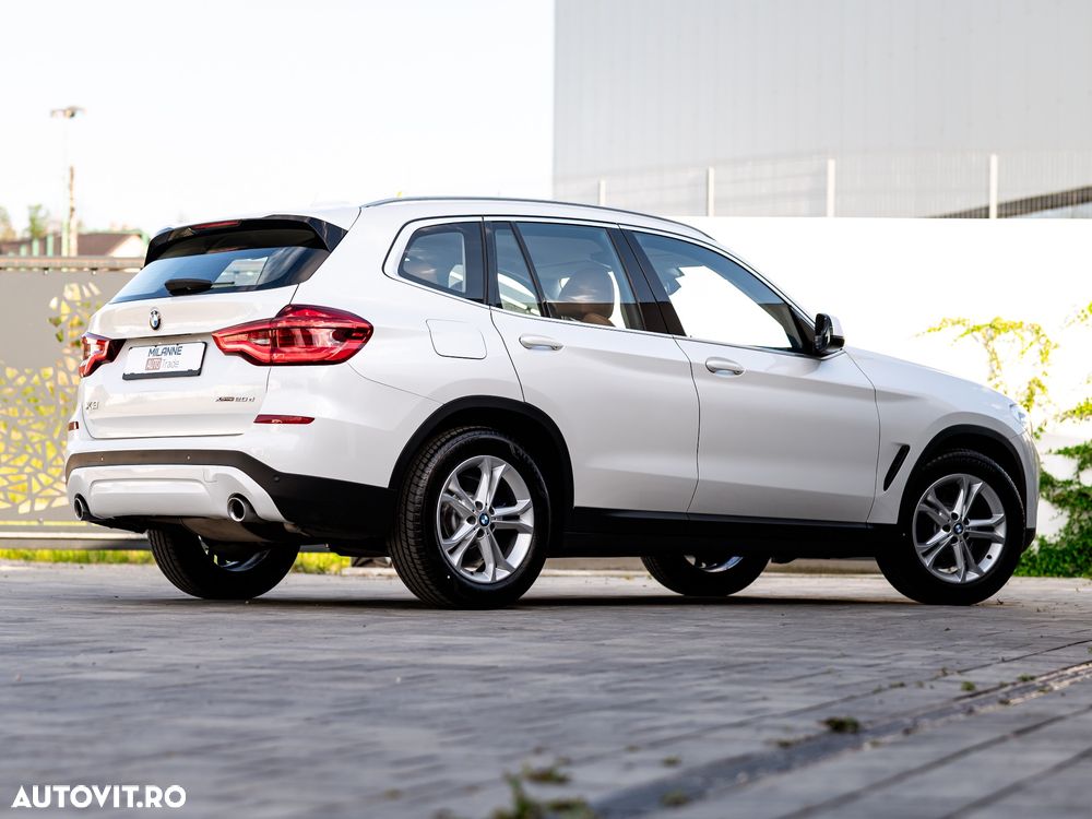 BMW X3 xDrive20d AT Luxury Line - 32
