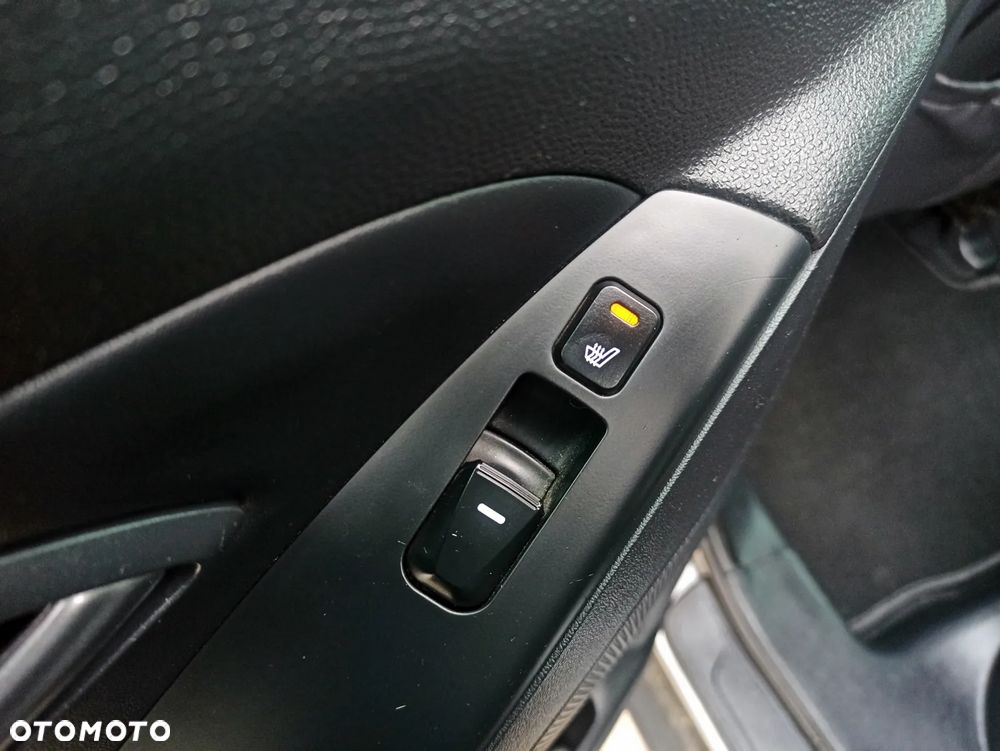 Hyundai ix35 1.7 CRDi 2WD Fifa World Cup Edition - 30