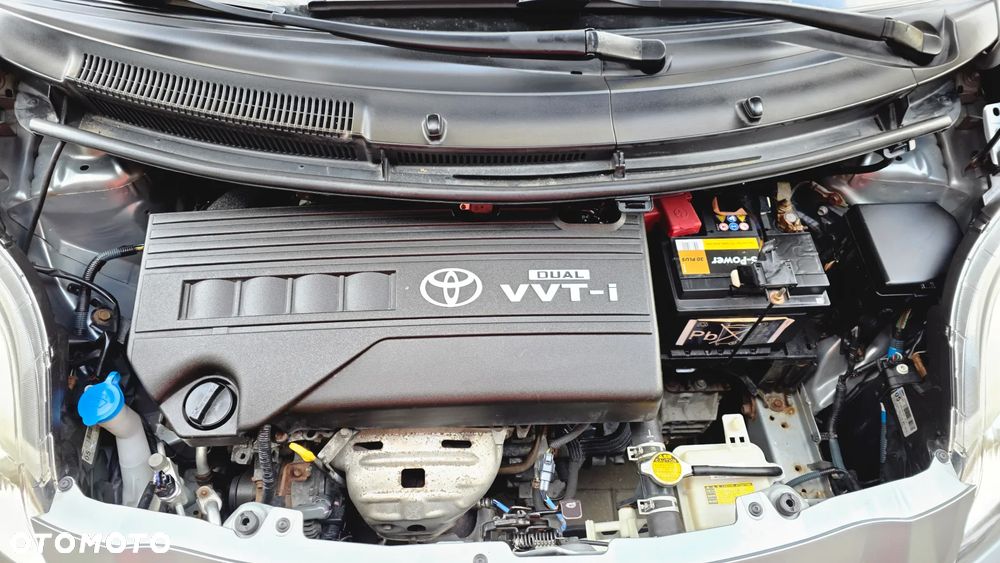 Toyota Yaris 1.33 Prestige - 8