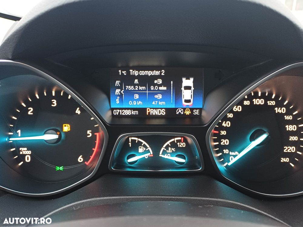 Ford Kuga 2.0 TDCi 4WD Powershift Titanium - 16