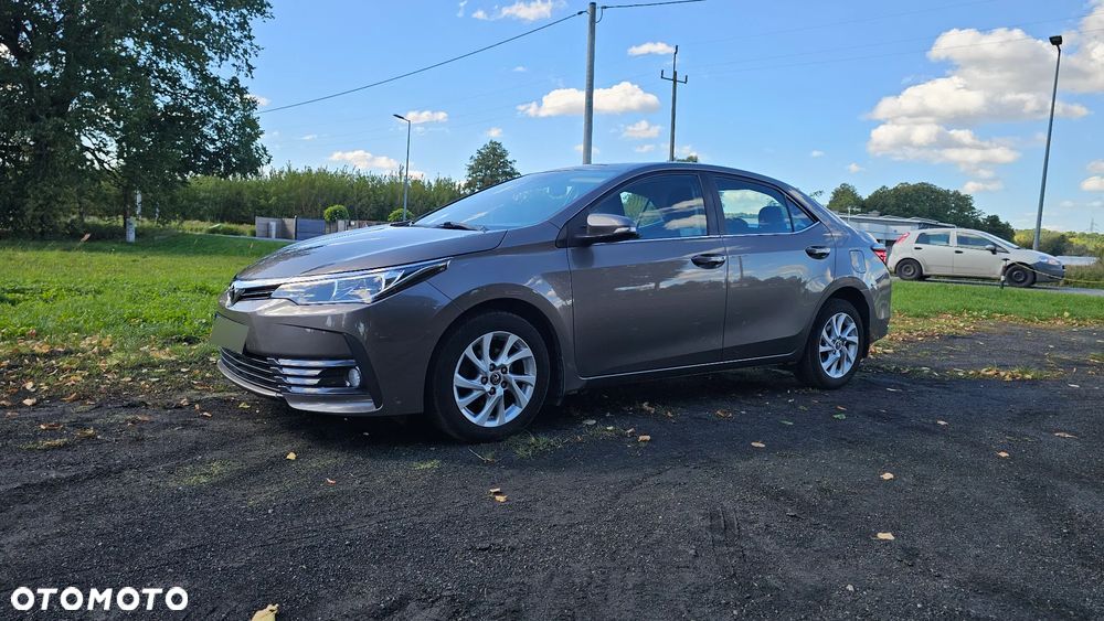 Toyota Corolla 1.6 Comfort - 1