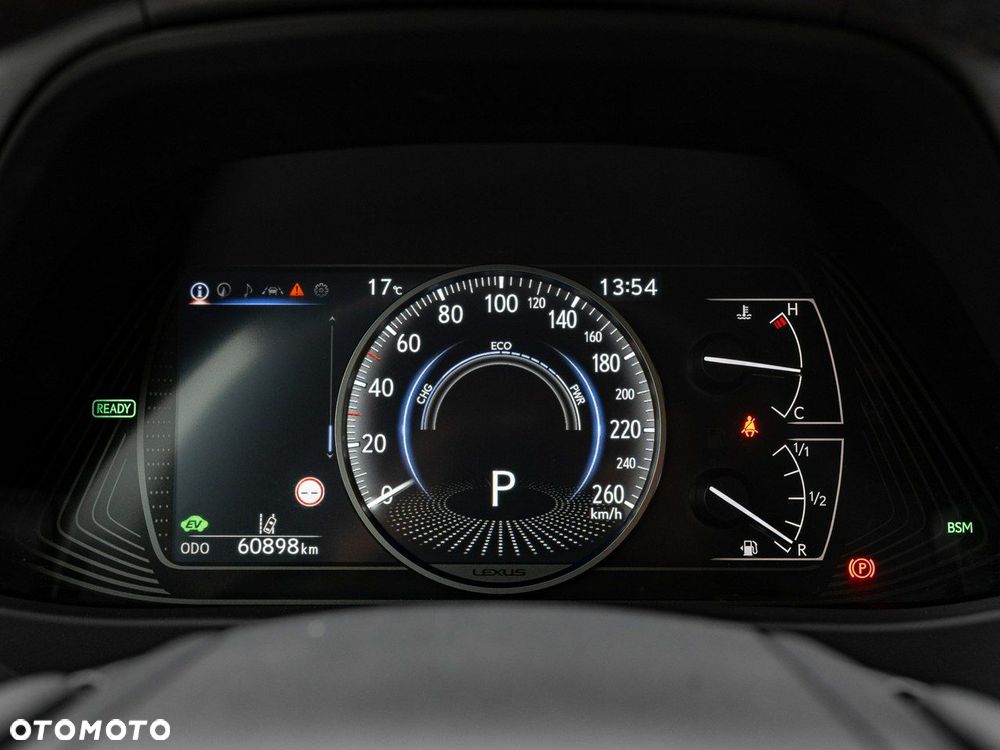 Lexus UX - 16