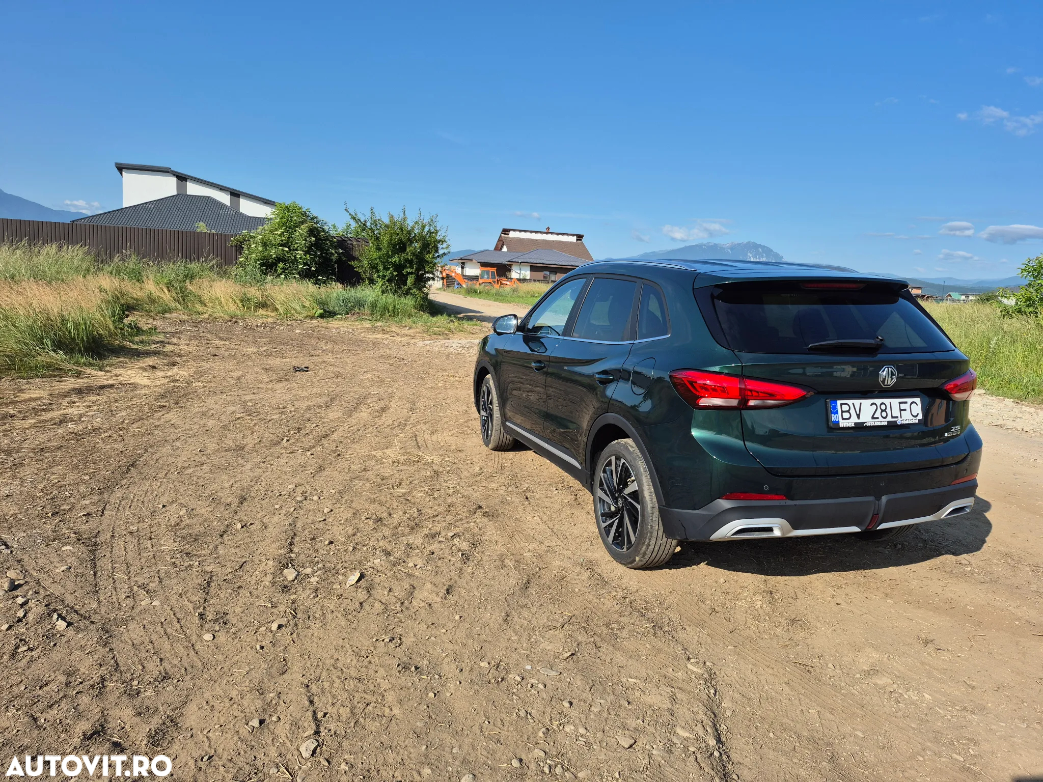 MG ZS HEV 1.5 GSI AT Exclusive - 3