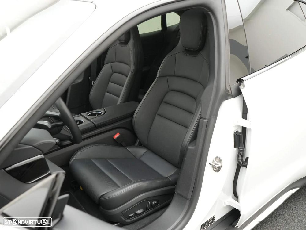 Porsche Taycan 4S Sport bateria Performance Plus — fotografia 26