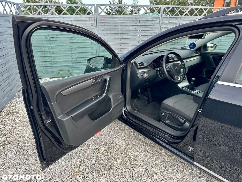 Volkswagen Passat 1.8 TSI Comfortline - 28