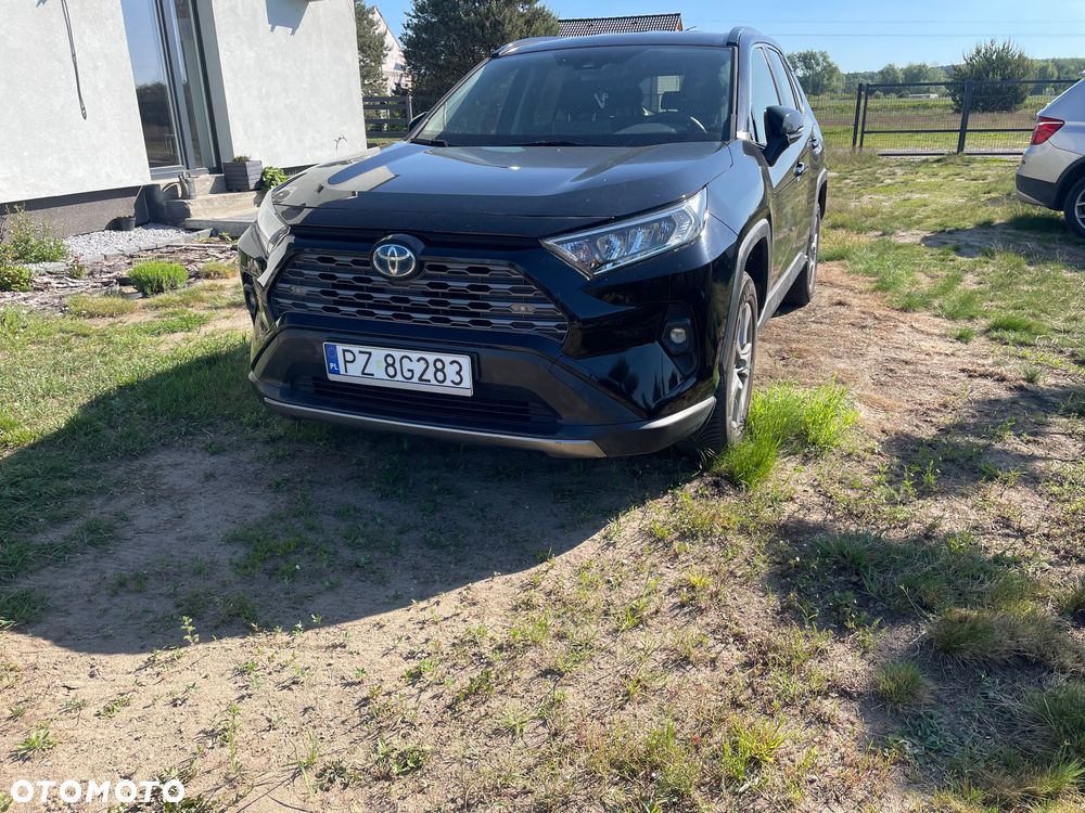 Toyota RAV4 - 1