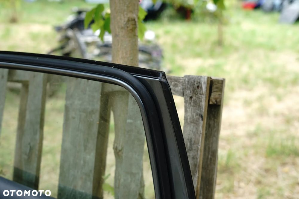 Drzwi tył tylne lewe VW Golf V 5d HB LA7T - 11