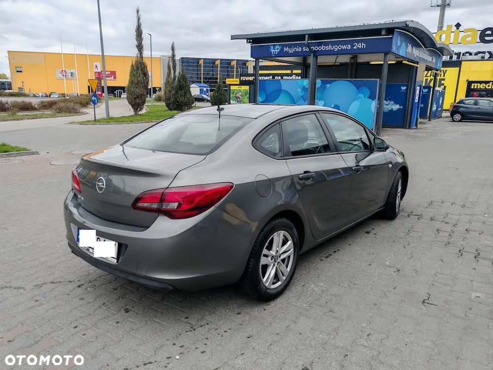 Opel Astra 1.4 T Active EU6 - 5