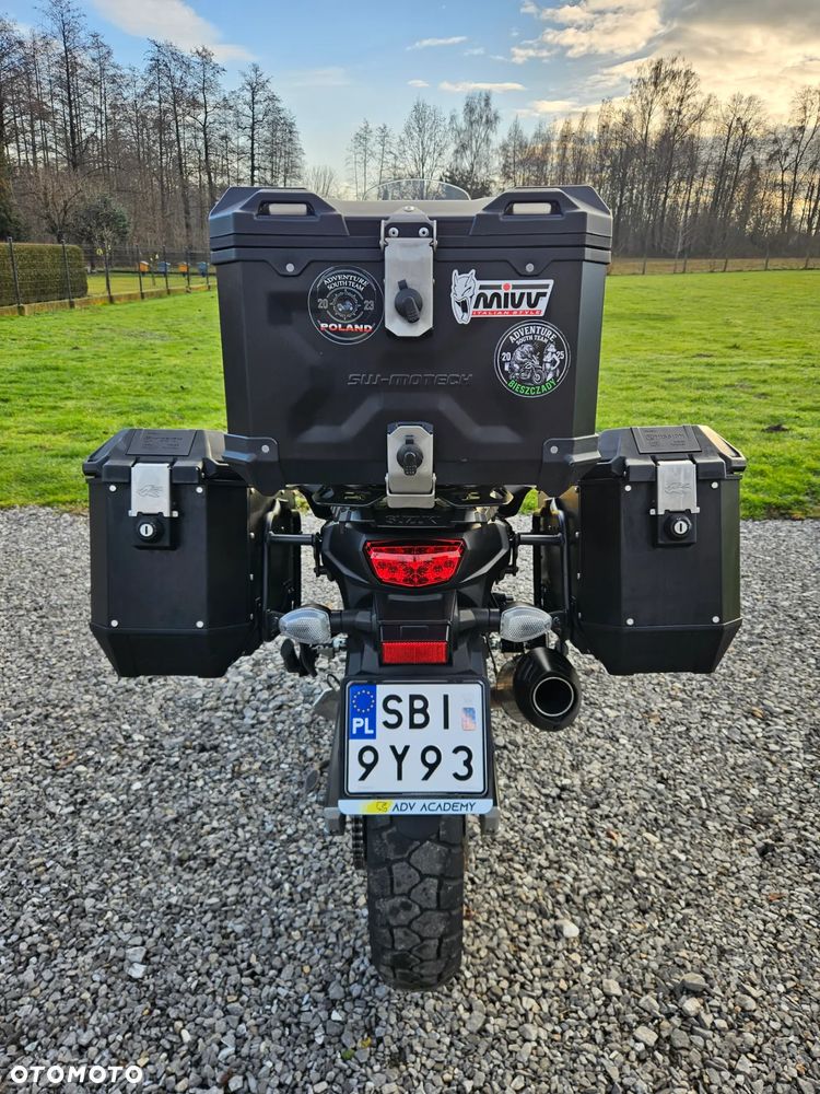 Suzuki V-STROM - 11