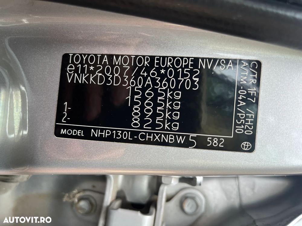 Toyota Yaris 1.5 VVT-i HSD Active - 21