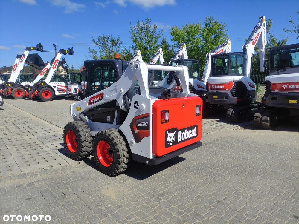Bobcat S590 - 4