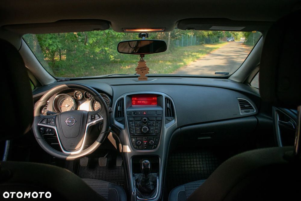 Opel Astra - 4