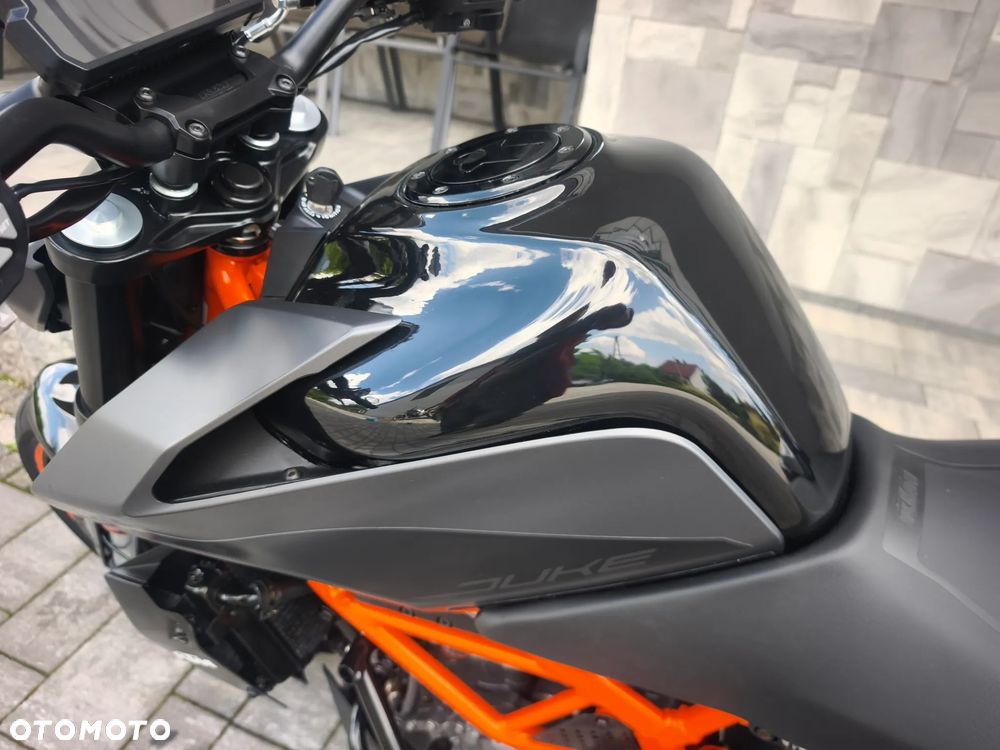 KTM Duke 390 - 19