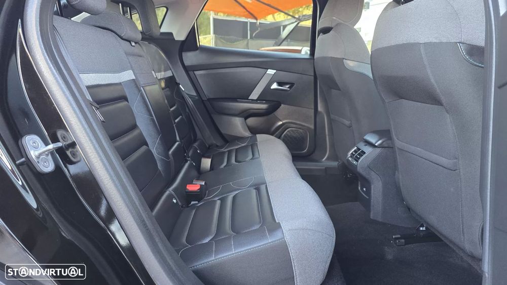 Citroën C4 1.2 PureTech Shine - 23