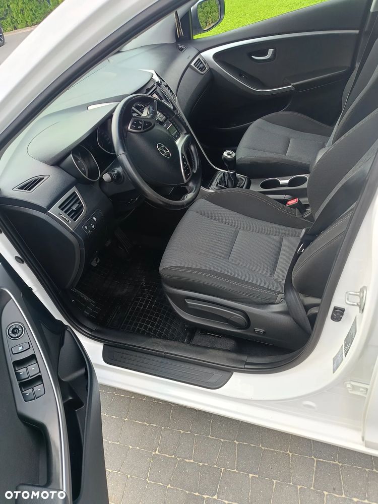 Hyundai i30 - 10