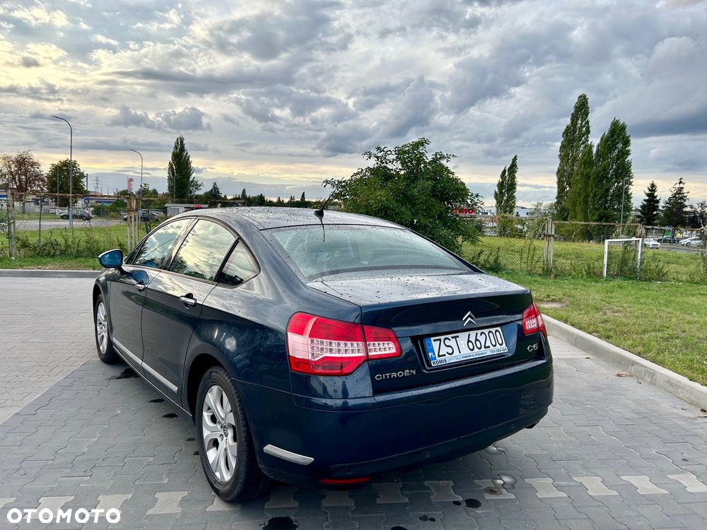 Citroën C5 1.6 HDi Attraction - 1