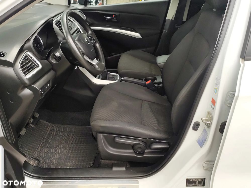 Suzuki SX4 S-Cross 1.0 T Comfort - 9