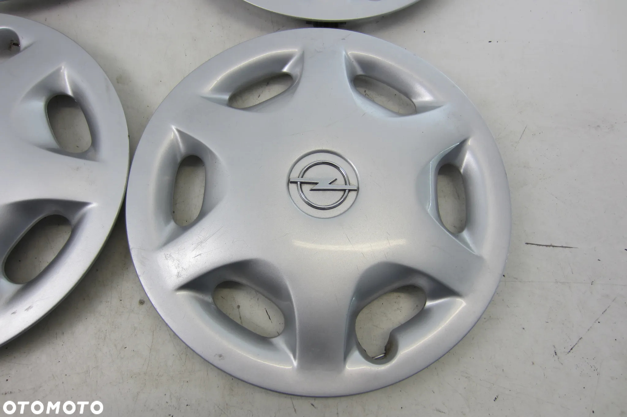 KOŁPAKI DEKLE  15 OPEL CORSA D E ASTRA KARL - 5