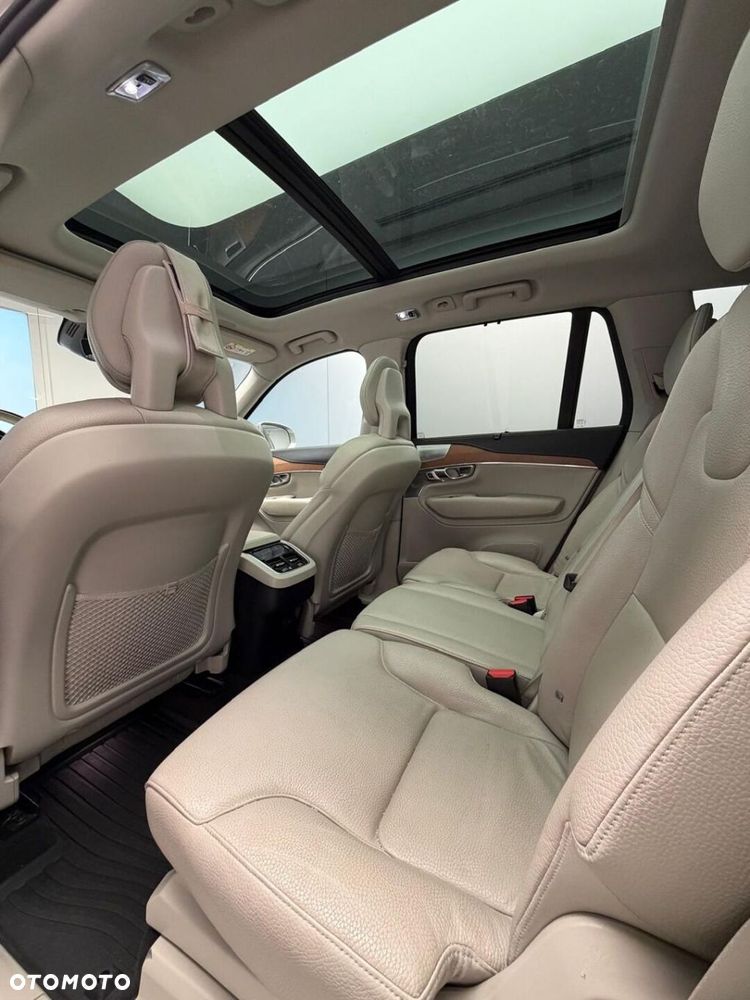 Volvo XC 90 - 11