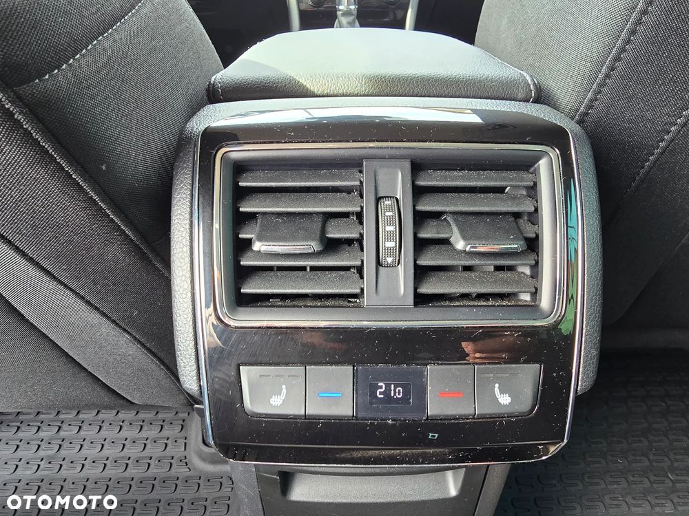 Skoda Superb 2.0 TDI SCR Style DSG - 31