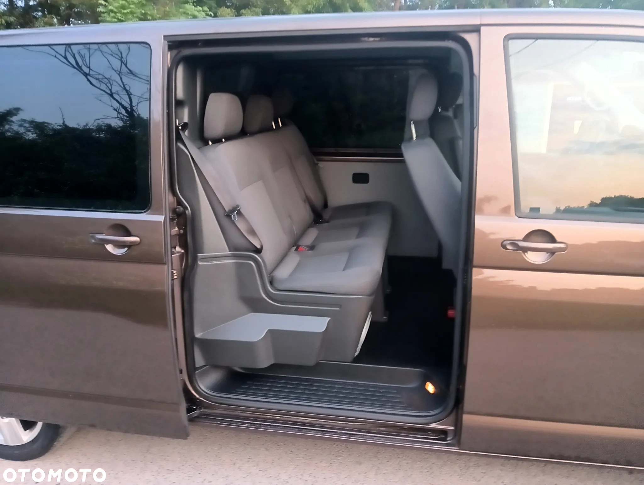 Volkswagen Transporter Caravelle Kurz Comfortline - 8