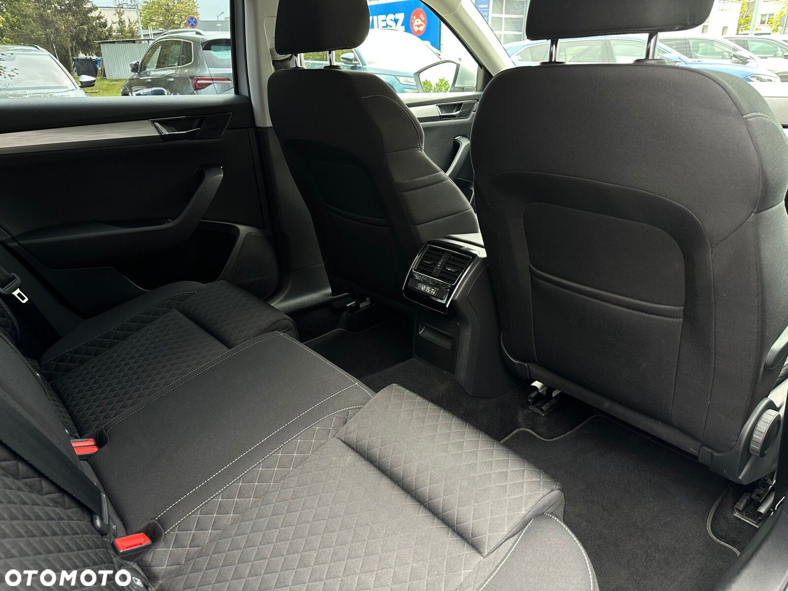 Skoda Superb 1.5 TSI ACT Ambition - 15