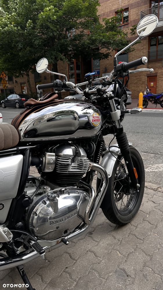 Royal Enfield Interceptor - 3