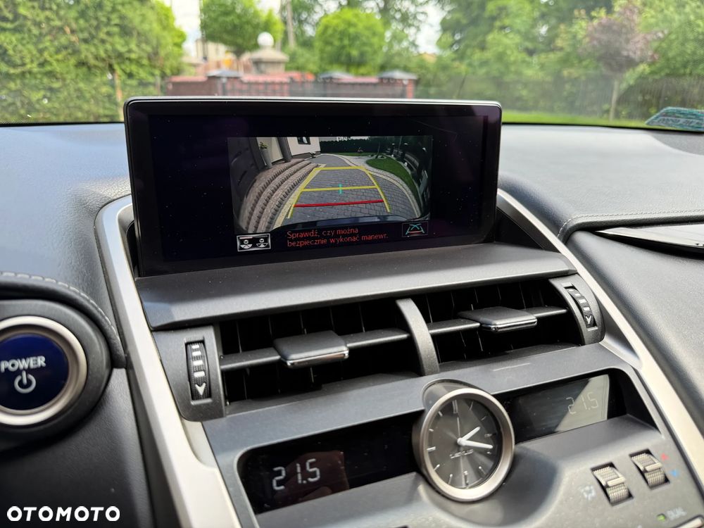Lexus NX 300h Business Edition AWD - 33