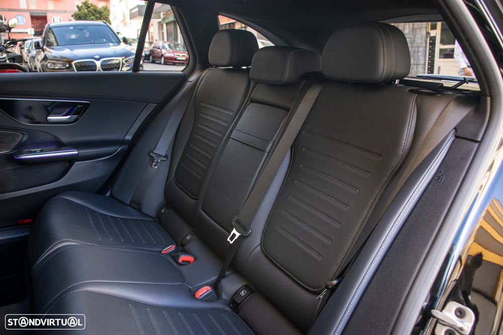Mercedes-Benz C 300 de AMG Line - 45