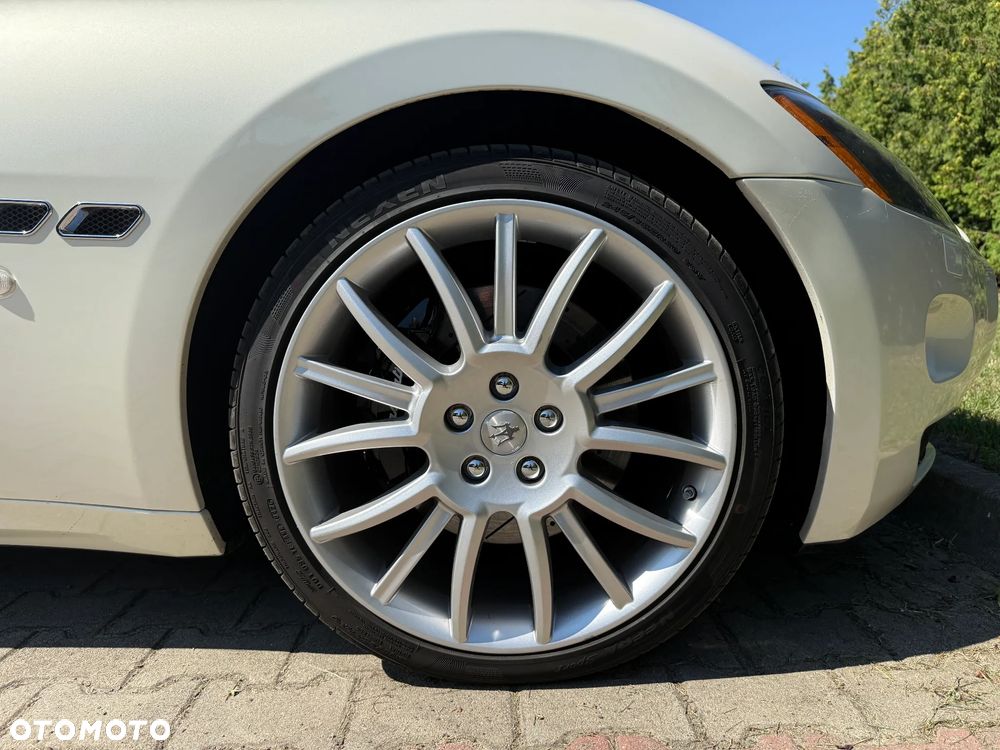 Maserati GranCabrio - 32