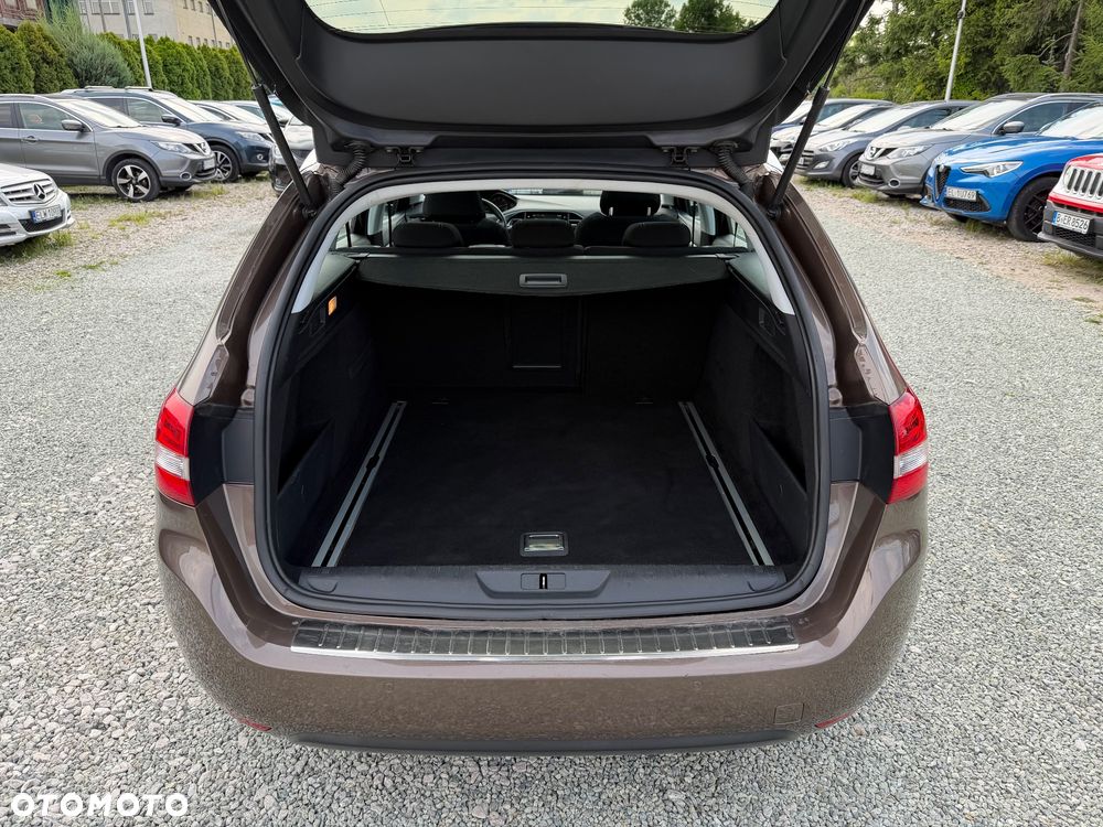Peugeot 308 BlueHDi 150 EAT6 Stop & Start Business-Line - 36