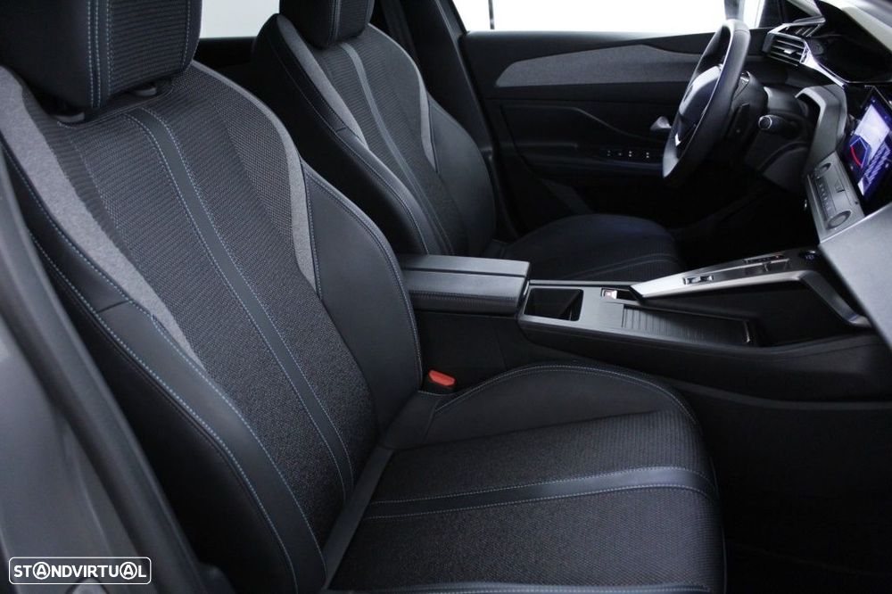 Peugeot 408 1.2 Hybrid Allure e-DCS6 - 15