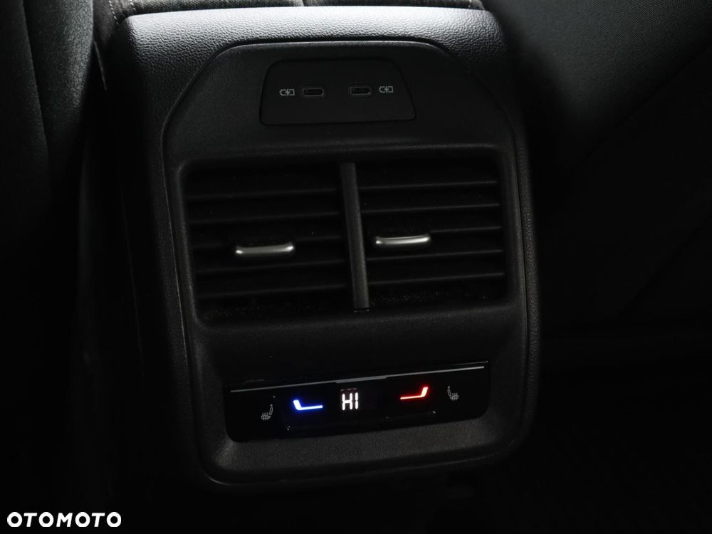 Skoda Superb 1.5 TSI mHEV DSG Selection - 10