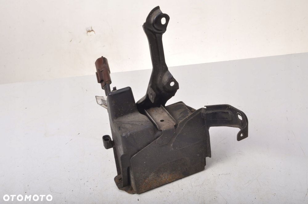 VOLVO S40 II V50 AKUMULATOR START STOP 31296667 UCHWYT - 1