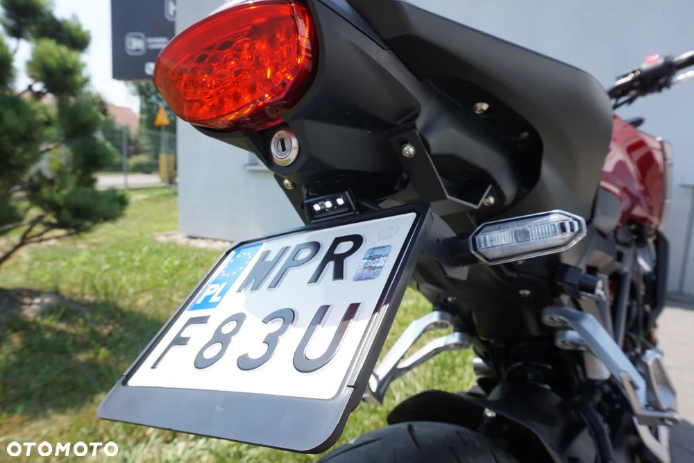 Honda CB - 9