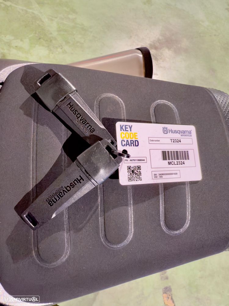 Husqvarna Svartpilen 801 - 11