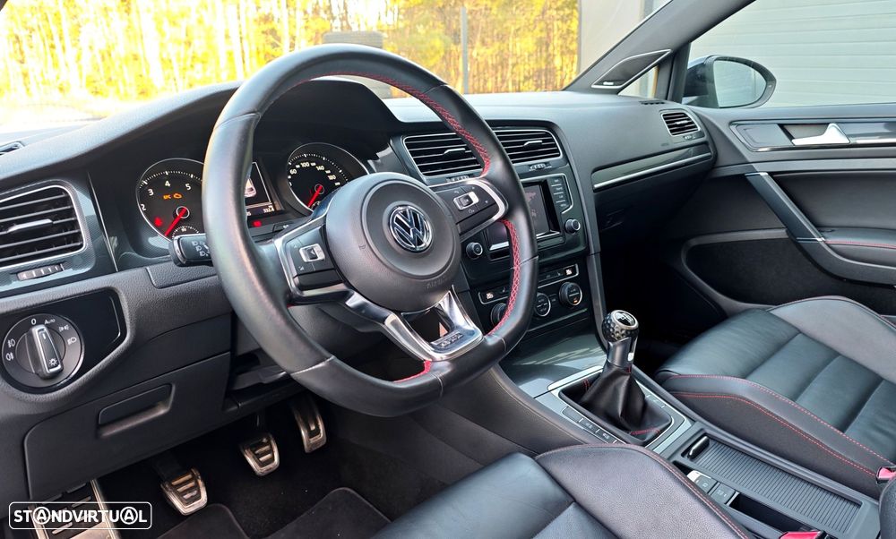 VW Golf 2.0 TSi GTi - 14