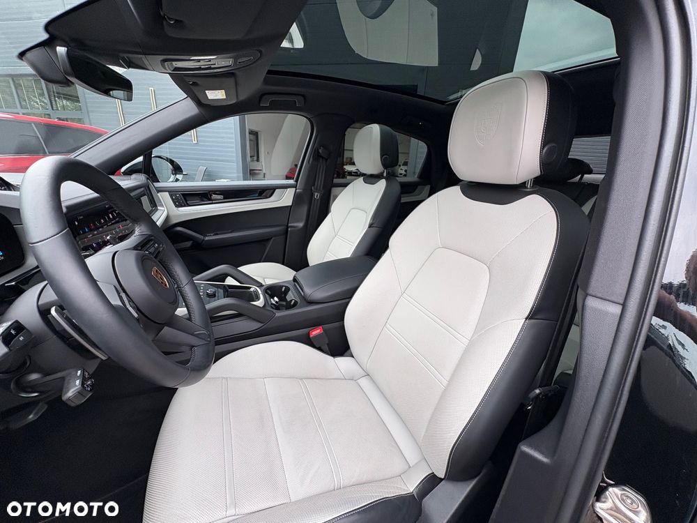 Porsche Cayenne - 16