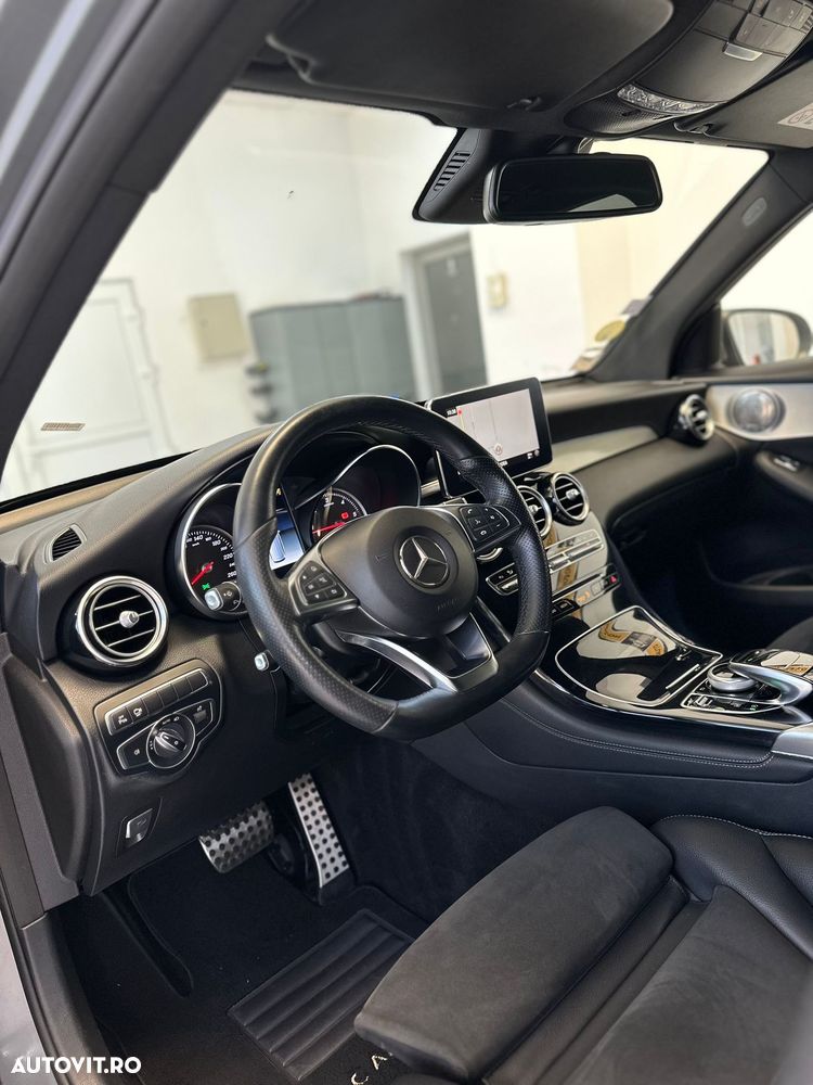 Mercedes-Benz GLC 250 d 4Matic 9G-TRONIC AMG Line - 11
