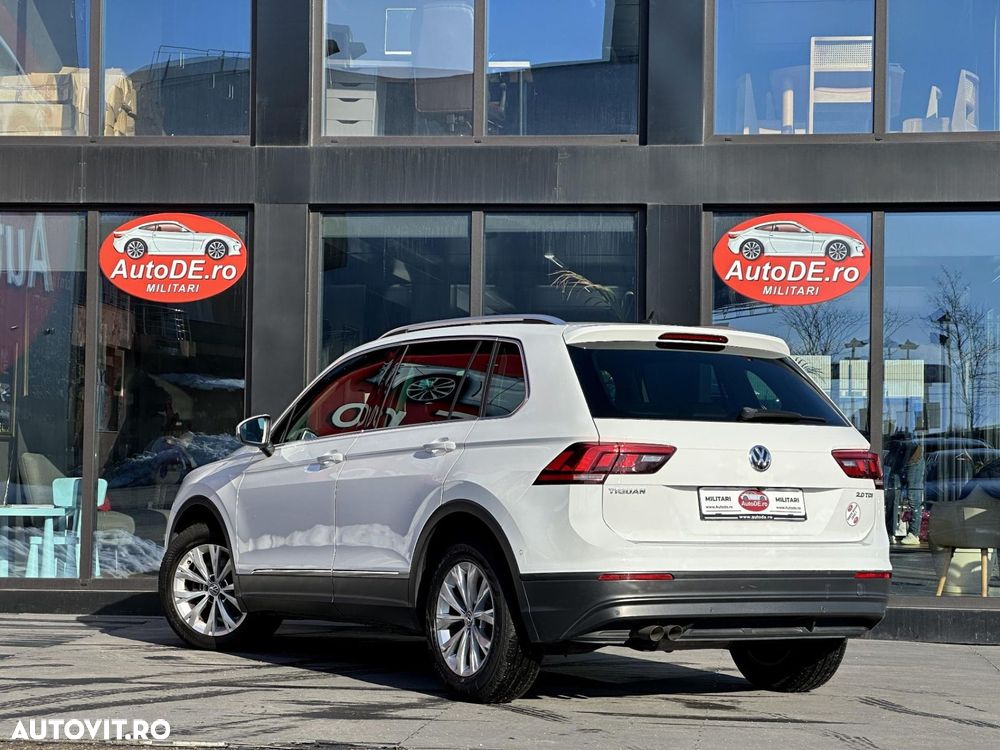Volkswagen Tiguan - 4