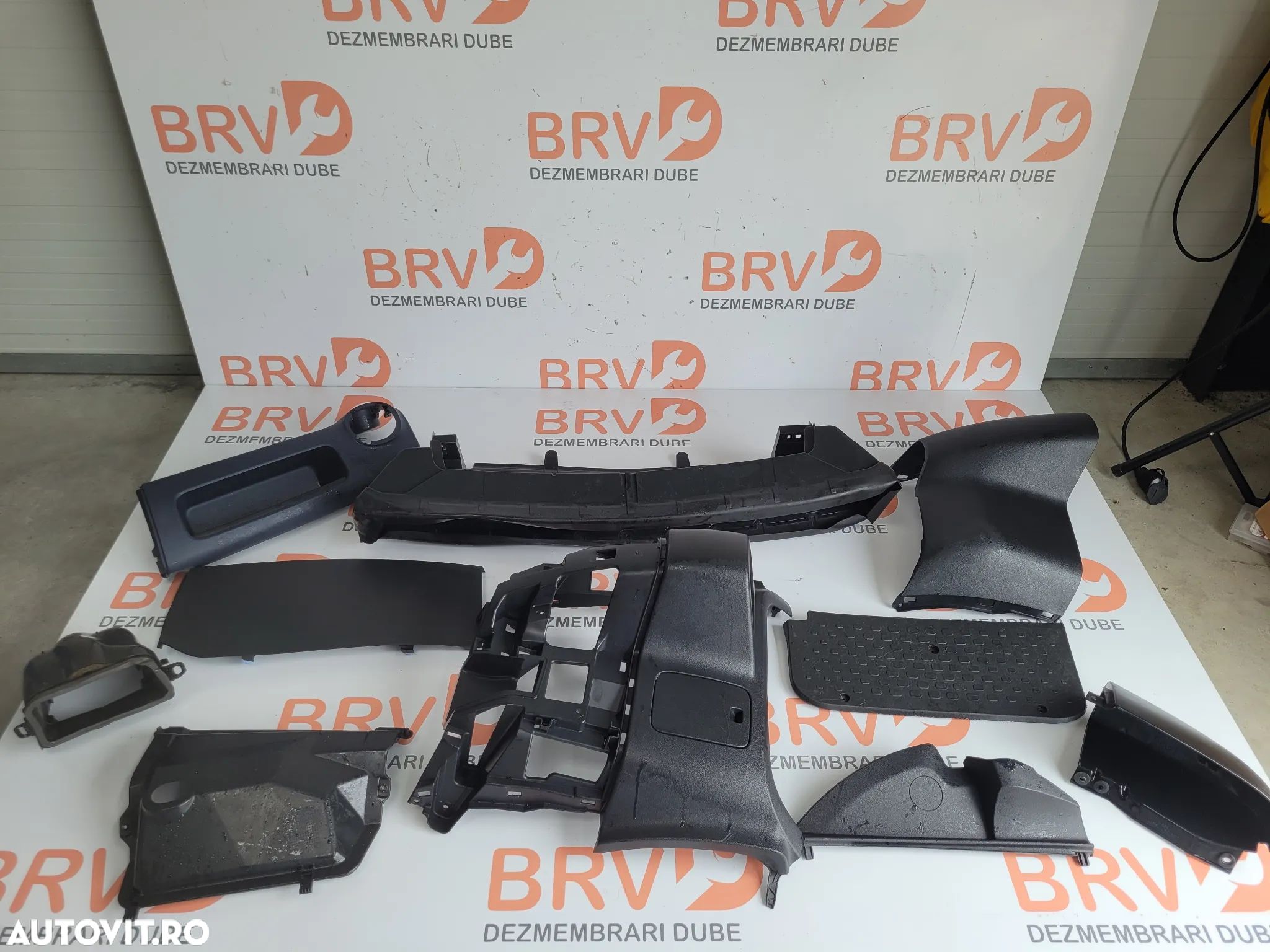 Ornamente plastic pentru Renault Trafic / Opel Vivaro / Nissan Primastar Euro 5 / 6 An fabricatie 2015-2020 - 1