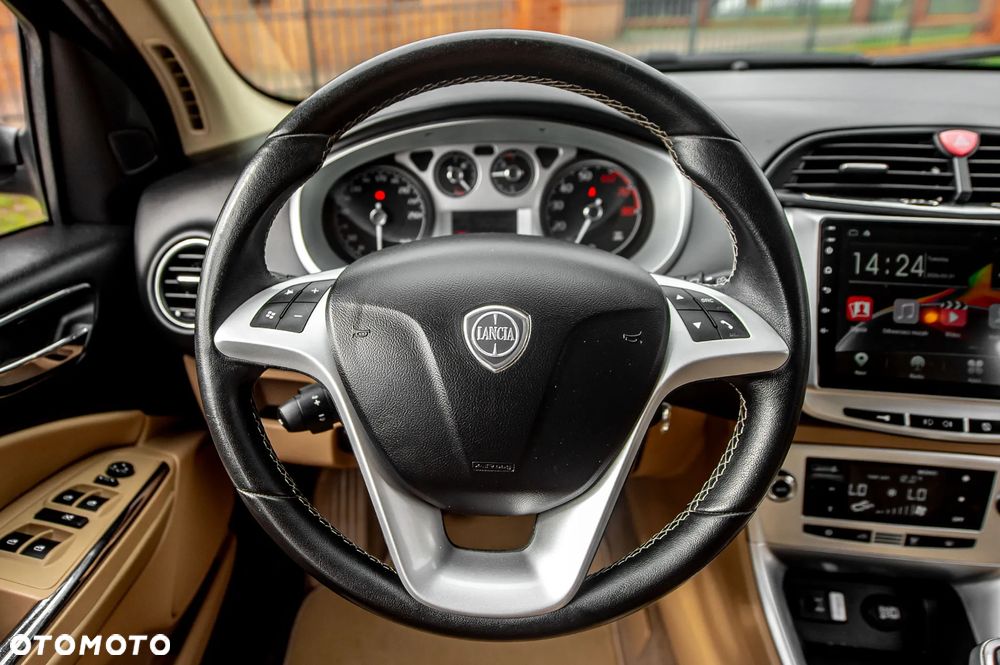 Lancia Delta 1.4 MultiAir 16v Platinum - 24