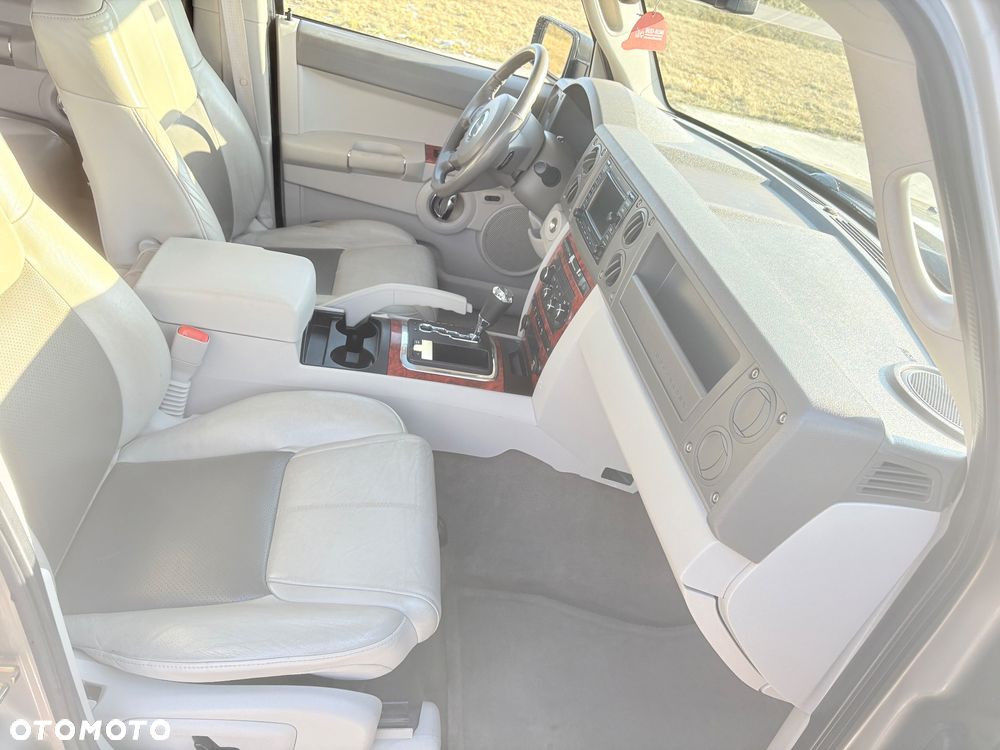 Jeep Commander 4.7 V8 - 18