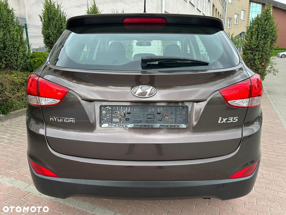 Hyundai ix35 blue 1.6 2WD Finale - 17