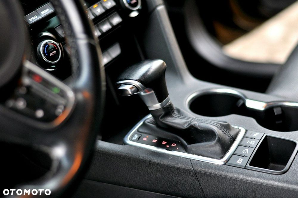 Kia Sportage 2.0 CRDI 4WD Automatik Dream-Team Edition - 15