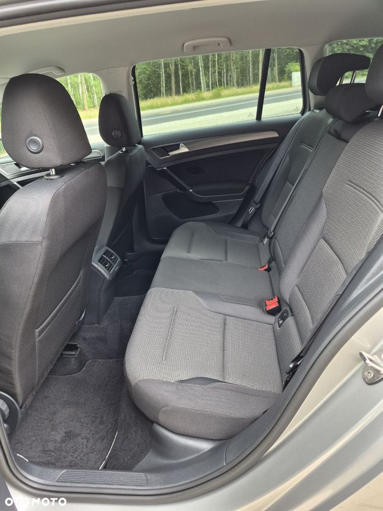 Volkswagen Golf 1.5 TSI BlueMotion ACT DSG Comfortline - 22